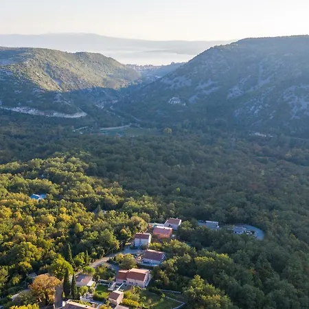 Adricon Semesterbostad Grižane