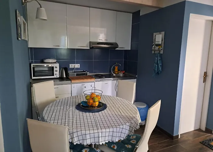 Holiday home Adricon Grizane-Belgrad