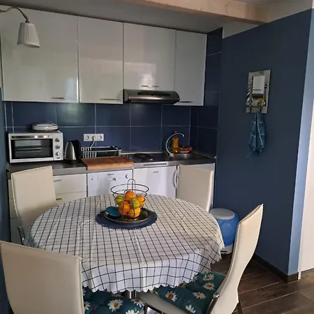 Holiday home Holiday Adricon Grizane-Belgrad